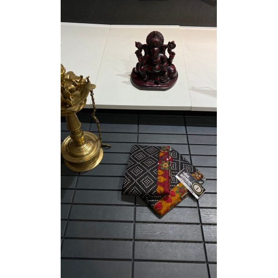 IG1126 Lite weight Lenin sarees