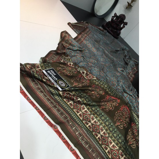 IG1342 Pure satin crape 