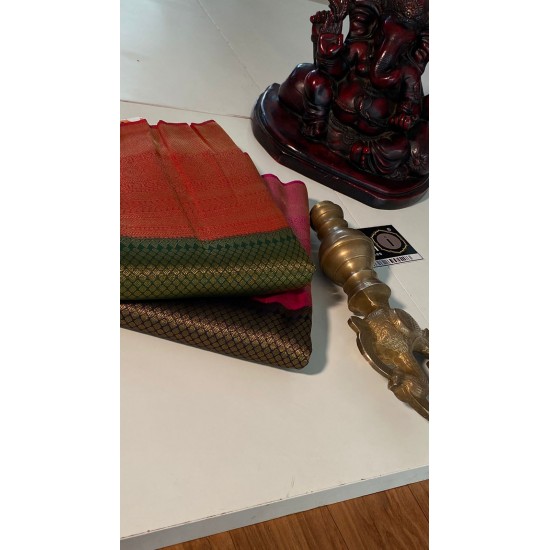 IG2099 Lite weight soft Kubera pattu