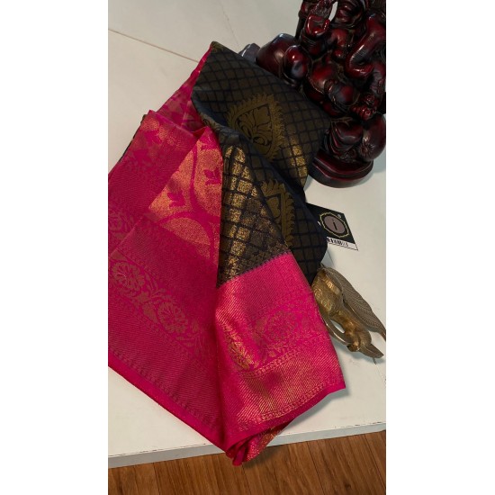 IG2102 Lite weight soft Kubera pattu