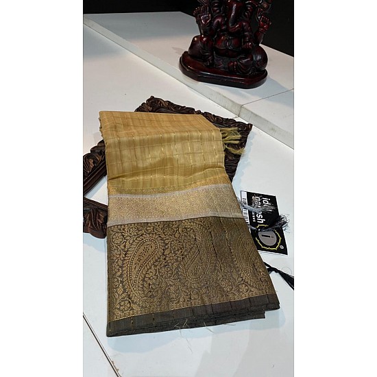 IG3261 Lite weight khadi pattu 