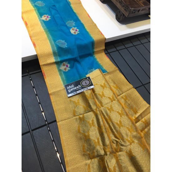 IG539 Lite weight kora sarees