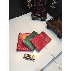 IG703 Lite weight soft fancy pattu