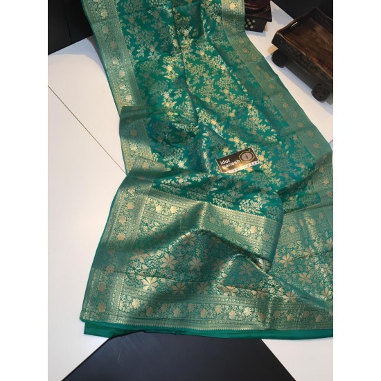 IG704 Lite weight soft fancy pattu