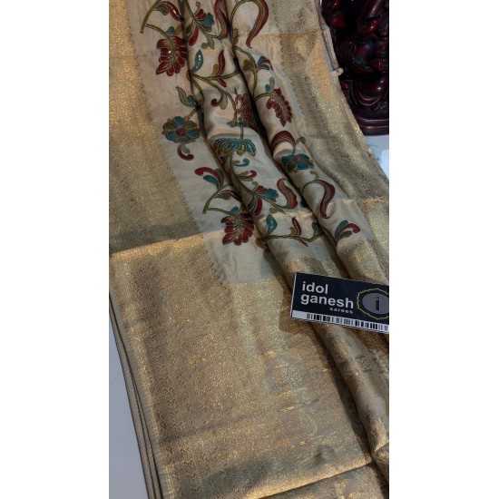 IG7860ite weight pure kanchi crape Tanjore print IG7860ite weight pure kanchi crape Tanjore print