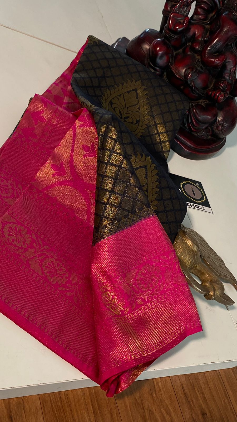 IG2102 Lite weight soft Kubera pattu