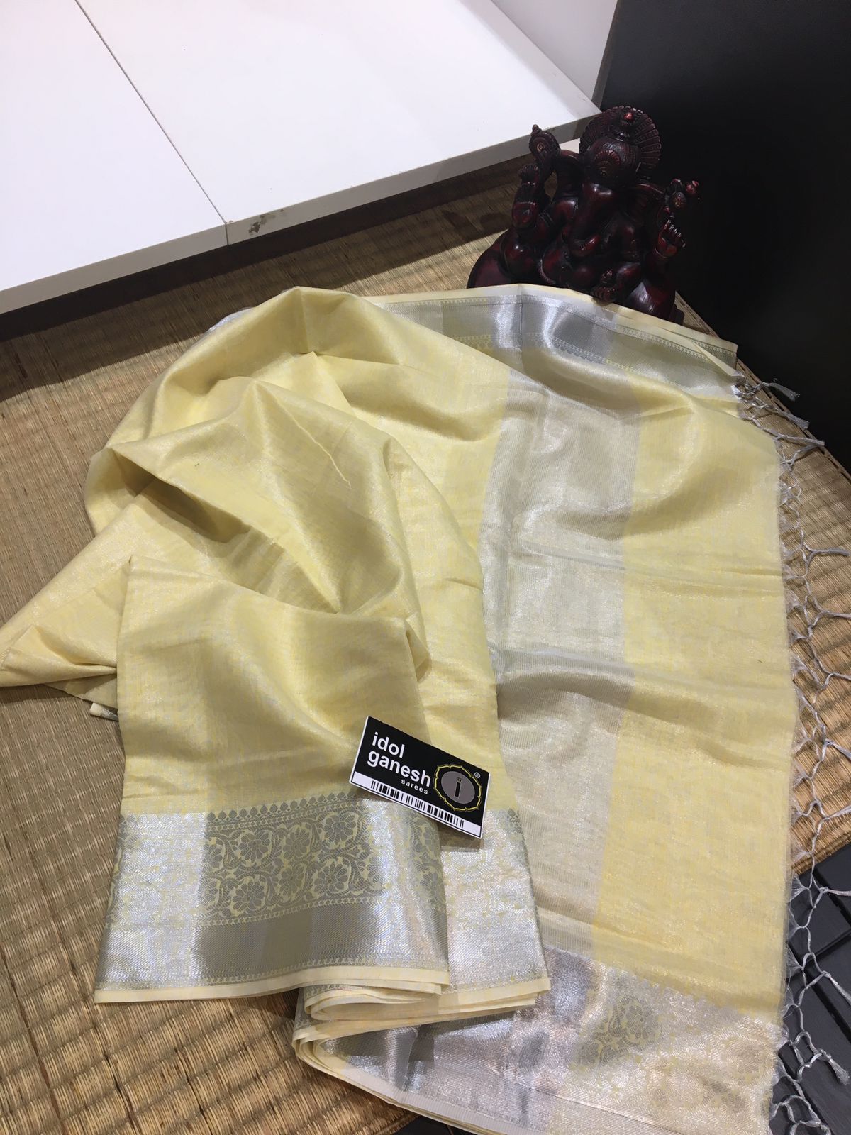 IG2263 Lite weight tissue Kota