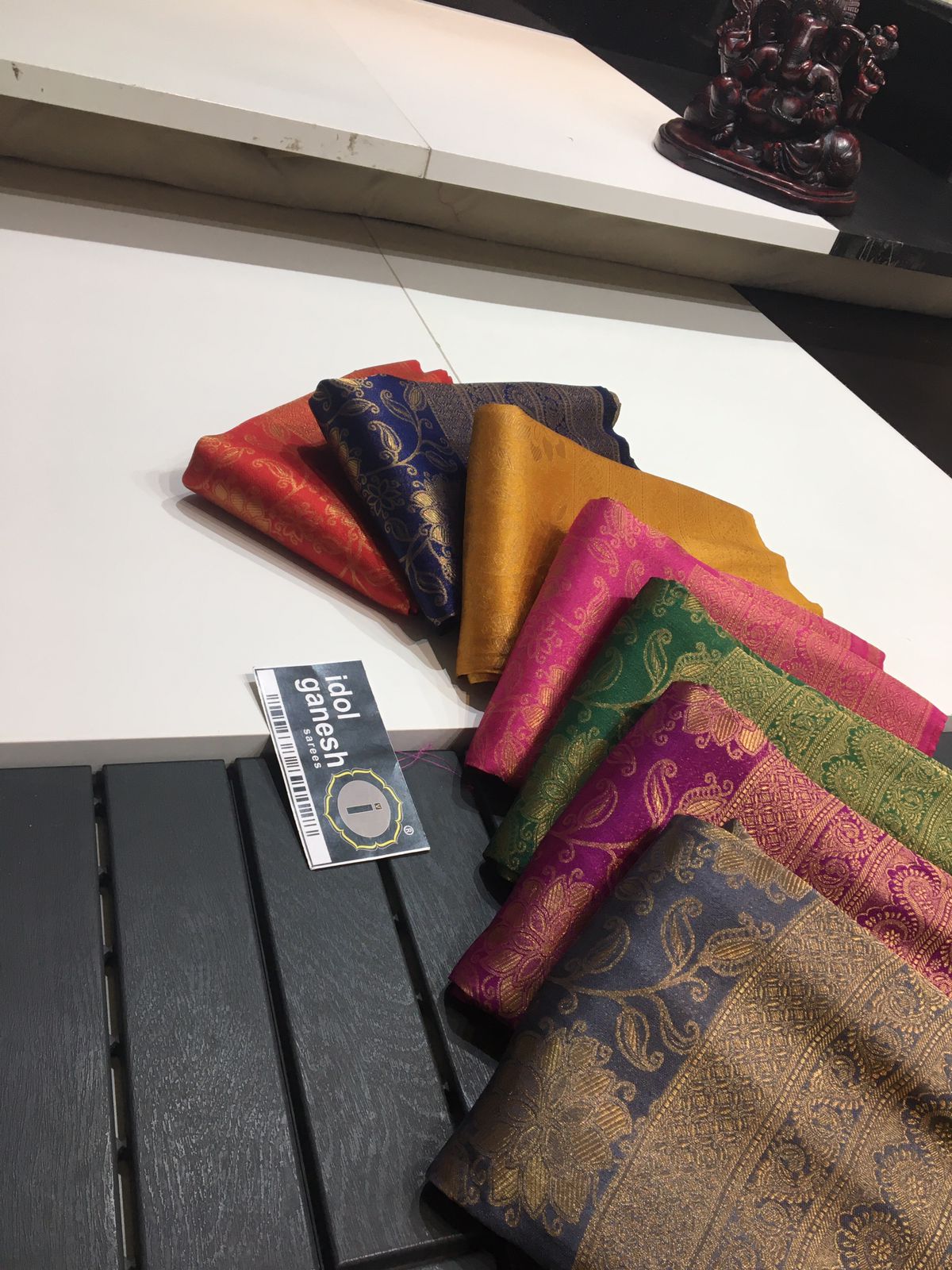 IG2432 Lite weight soft Kubera pattu