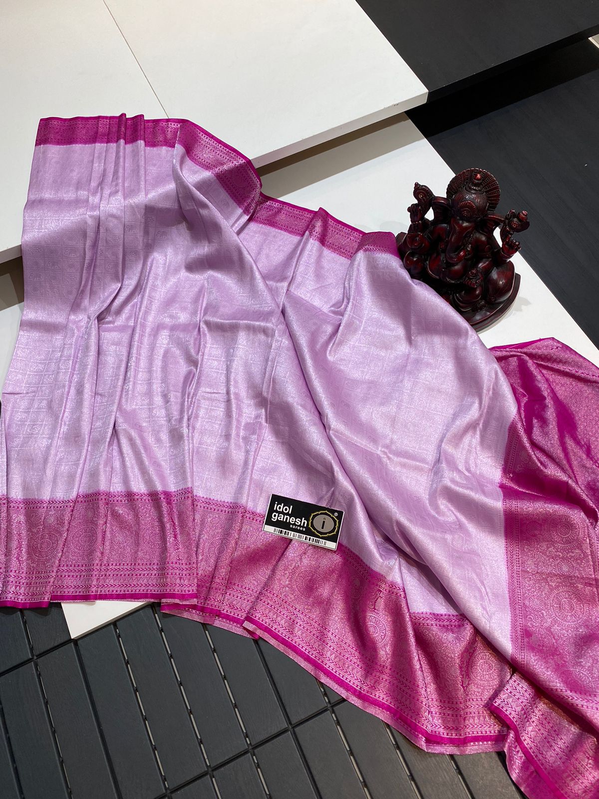 IG2556 Lite weight soft Kubera pattu