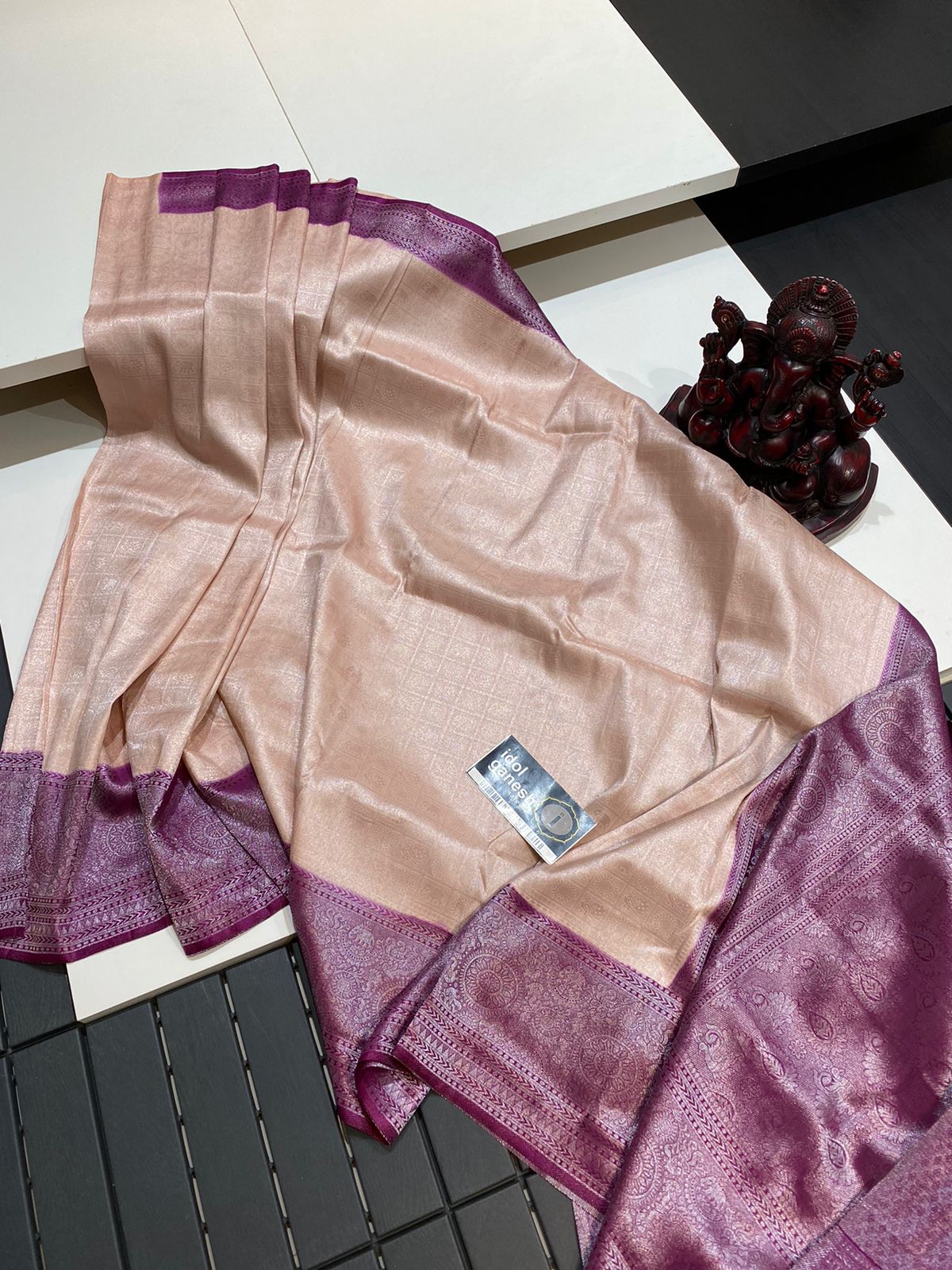 IG2556 Lite weight soft Kubera pattu