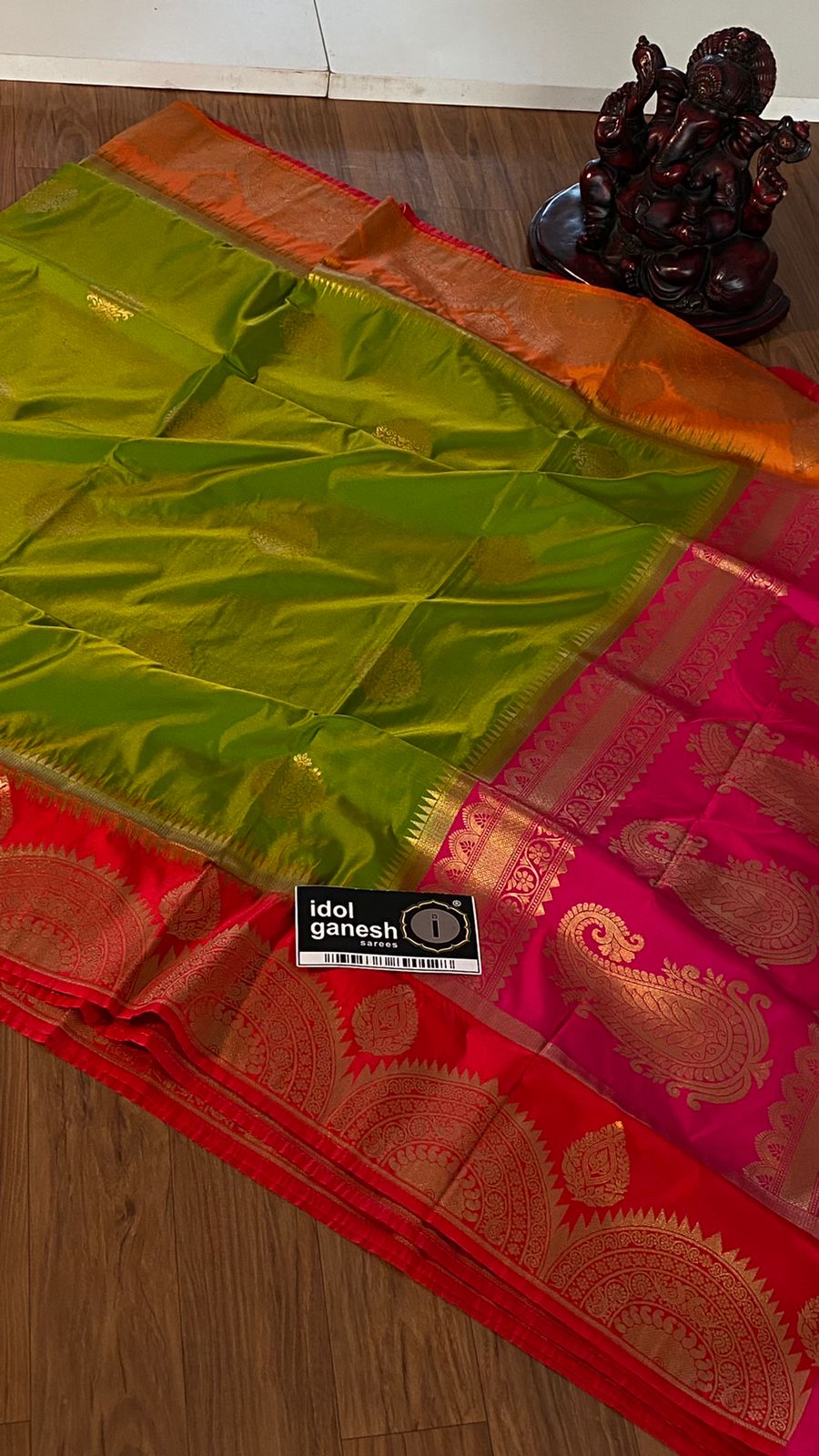 IG2889 Lite weight pure soft silk pattu 