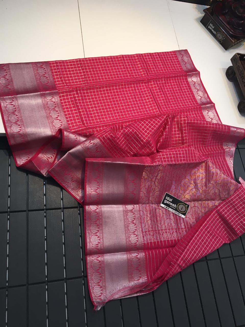 IG304 Lite weight jute pattu