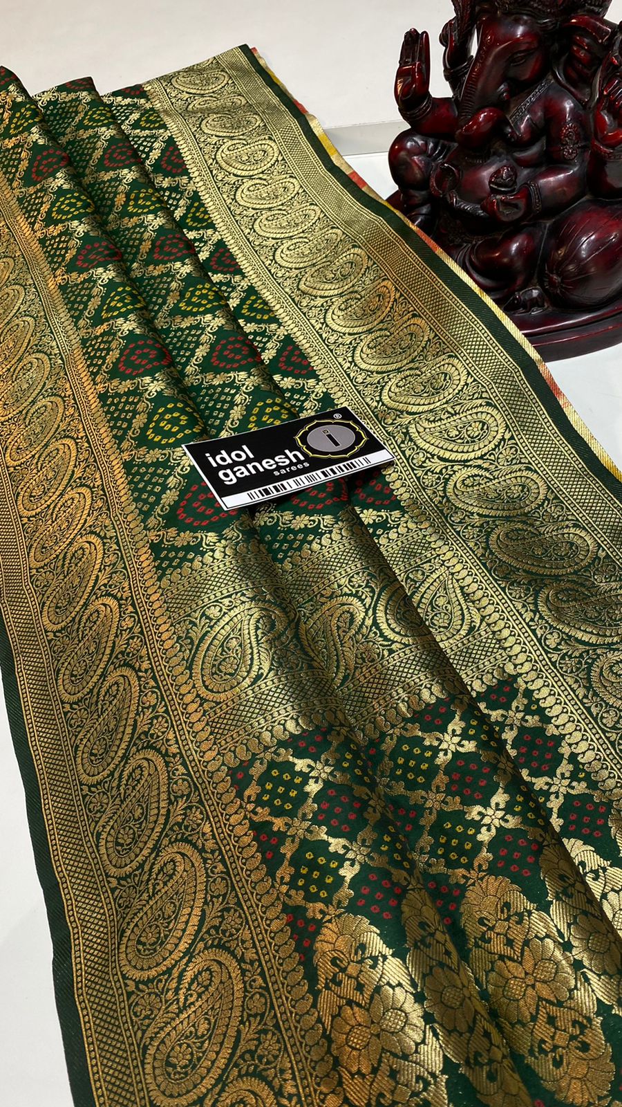 IG3241 Lite weight pure soft munga pattu 