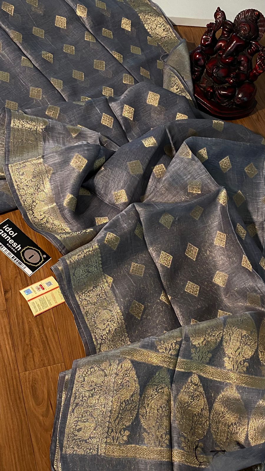 IG3825 Pure handloom silk Lenin pattu