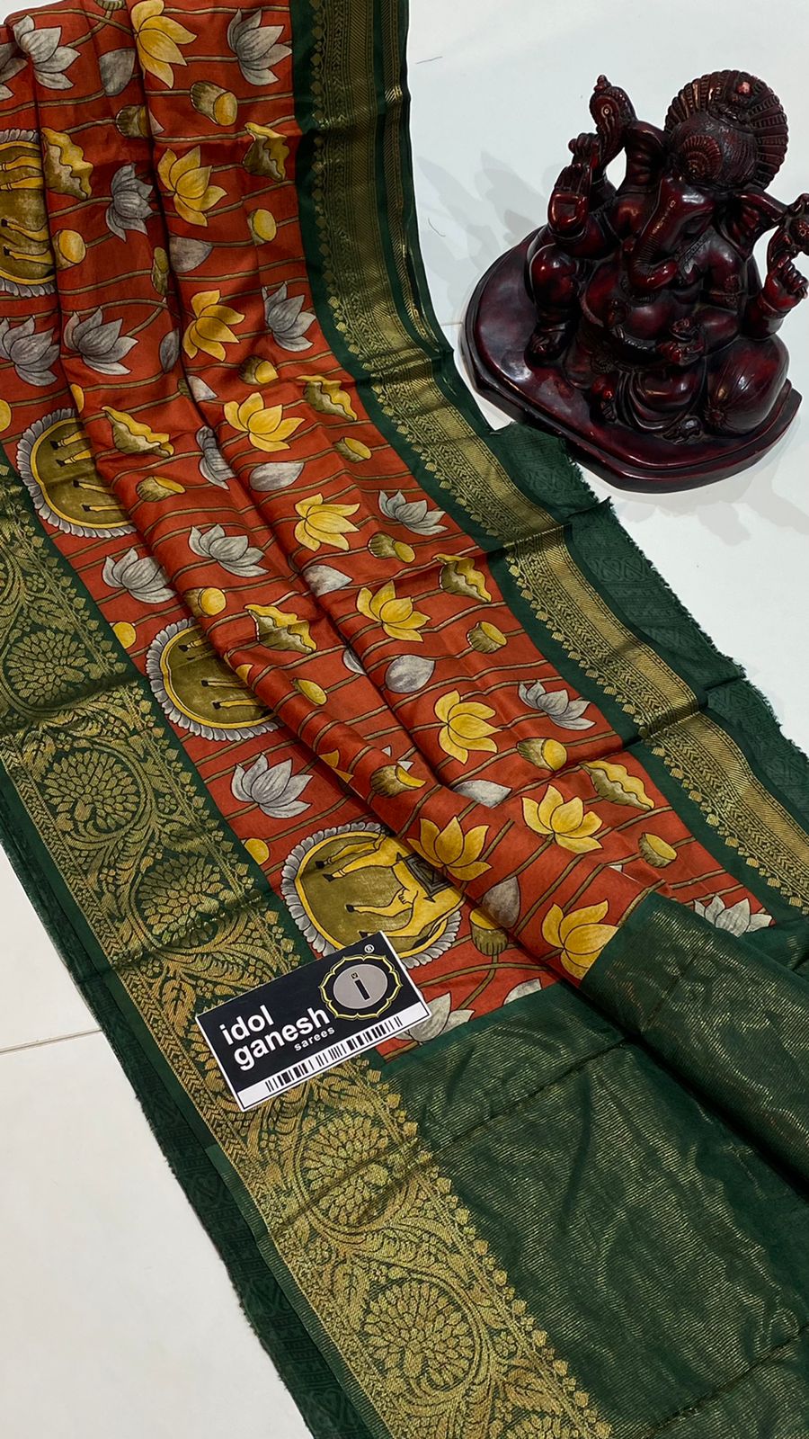 IG4439 lite weight pure  munga silk pattu 