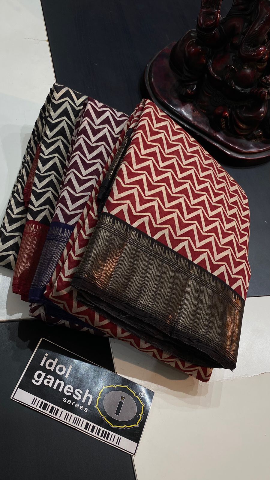 IG6128  pure handloom Maheswari print