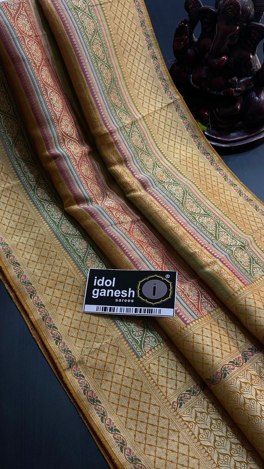 IG6182  Pure munga silk pattu 