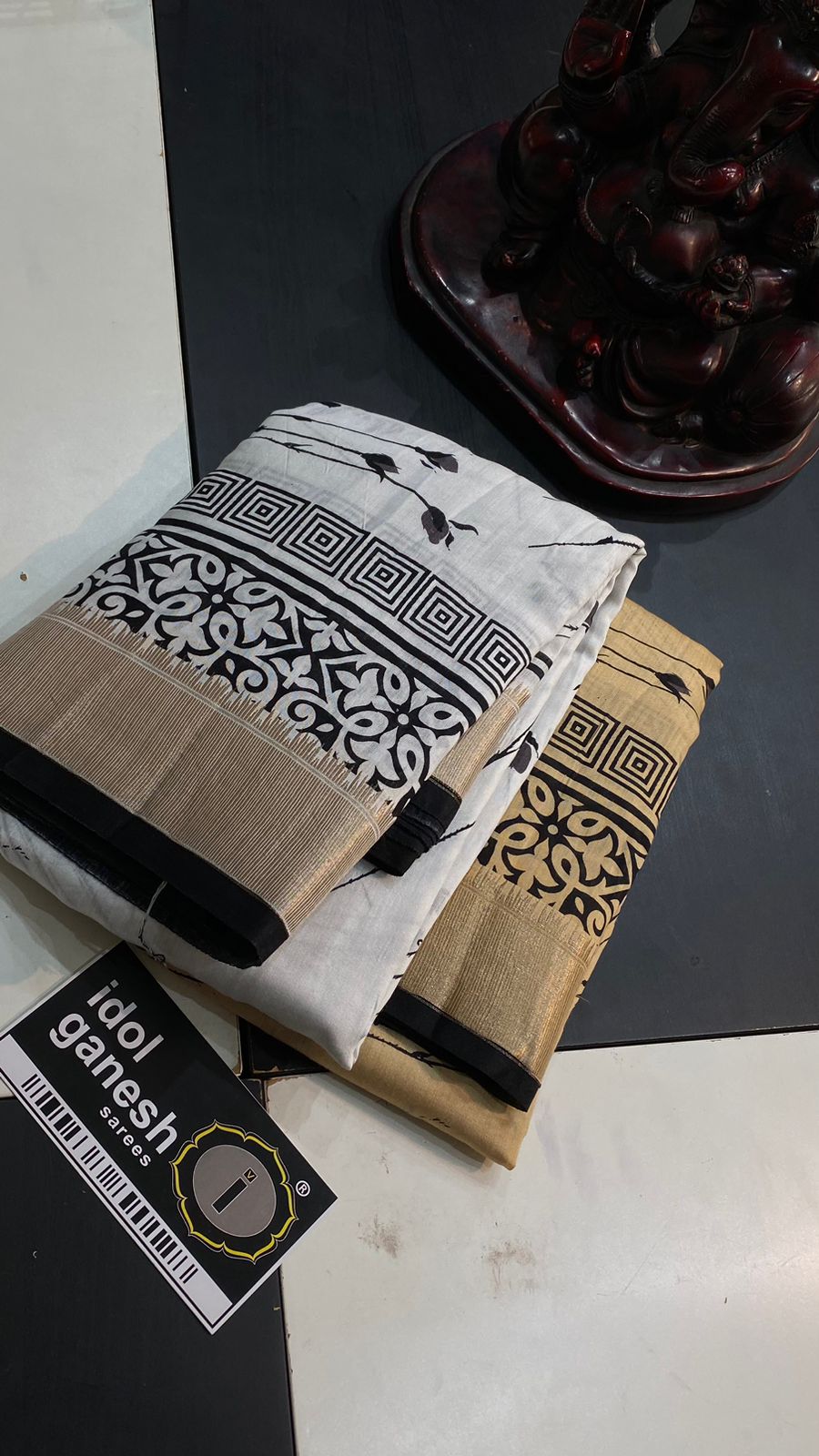 IG6340  lite weight soft assami pattu weaving jari border 