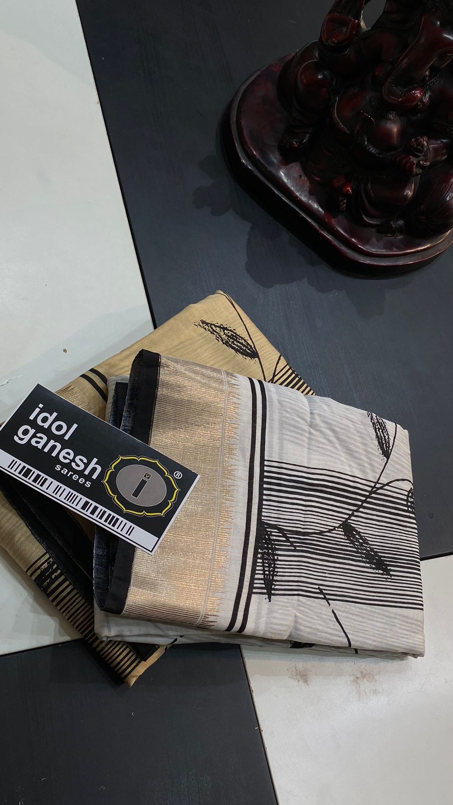 IG6342  lite weight soft assami pattu weaving jari border 