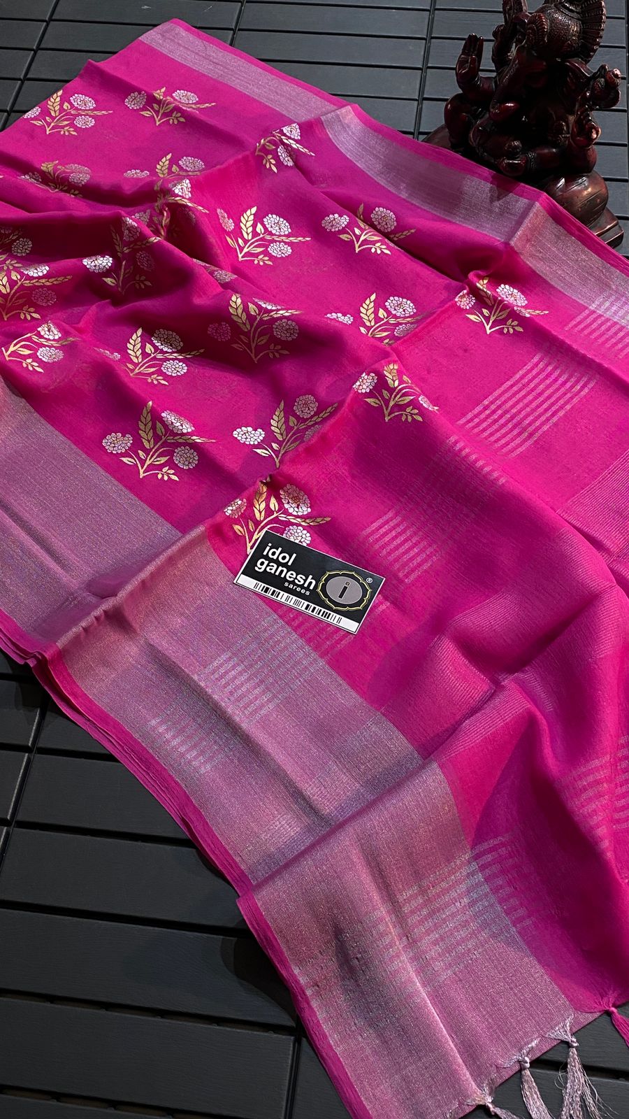IG6754 Lite weight lenine sarees IG6754 Lite weight lenine sarees
