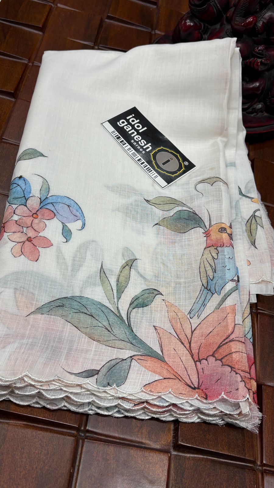 IG7660 lite weight Lenin print sarees 