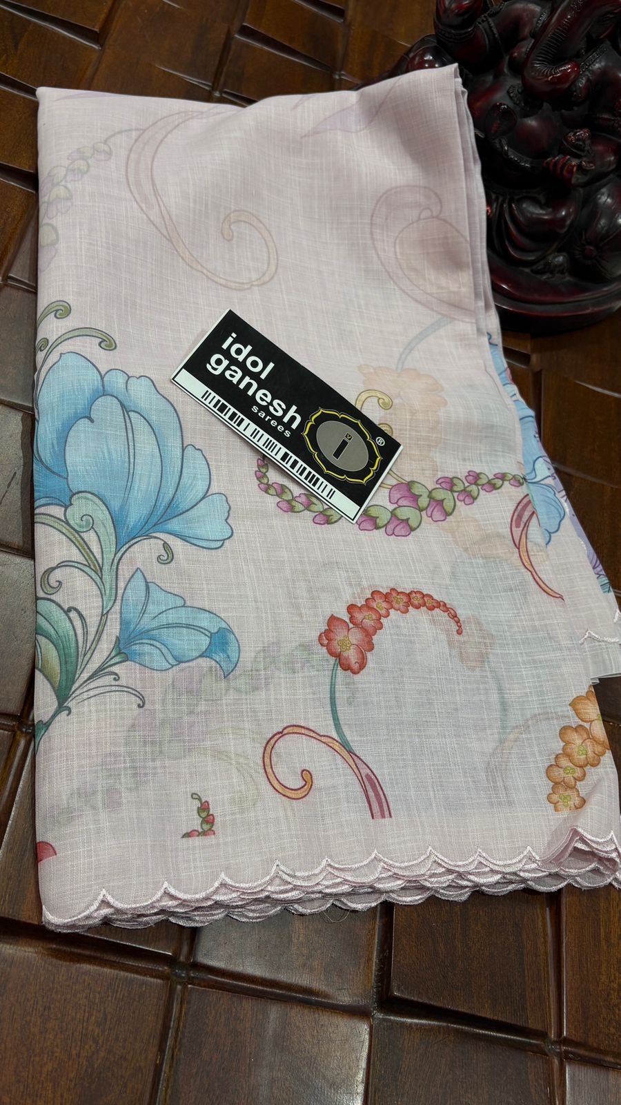 IG7661 lite weight Lenin print sarees 