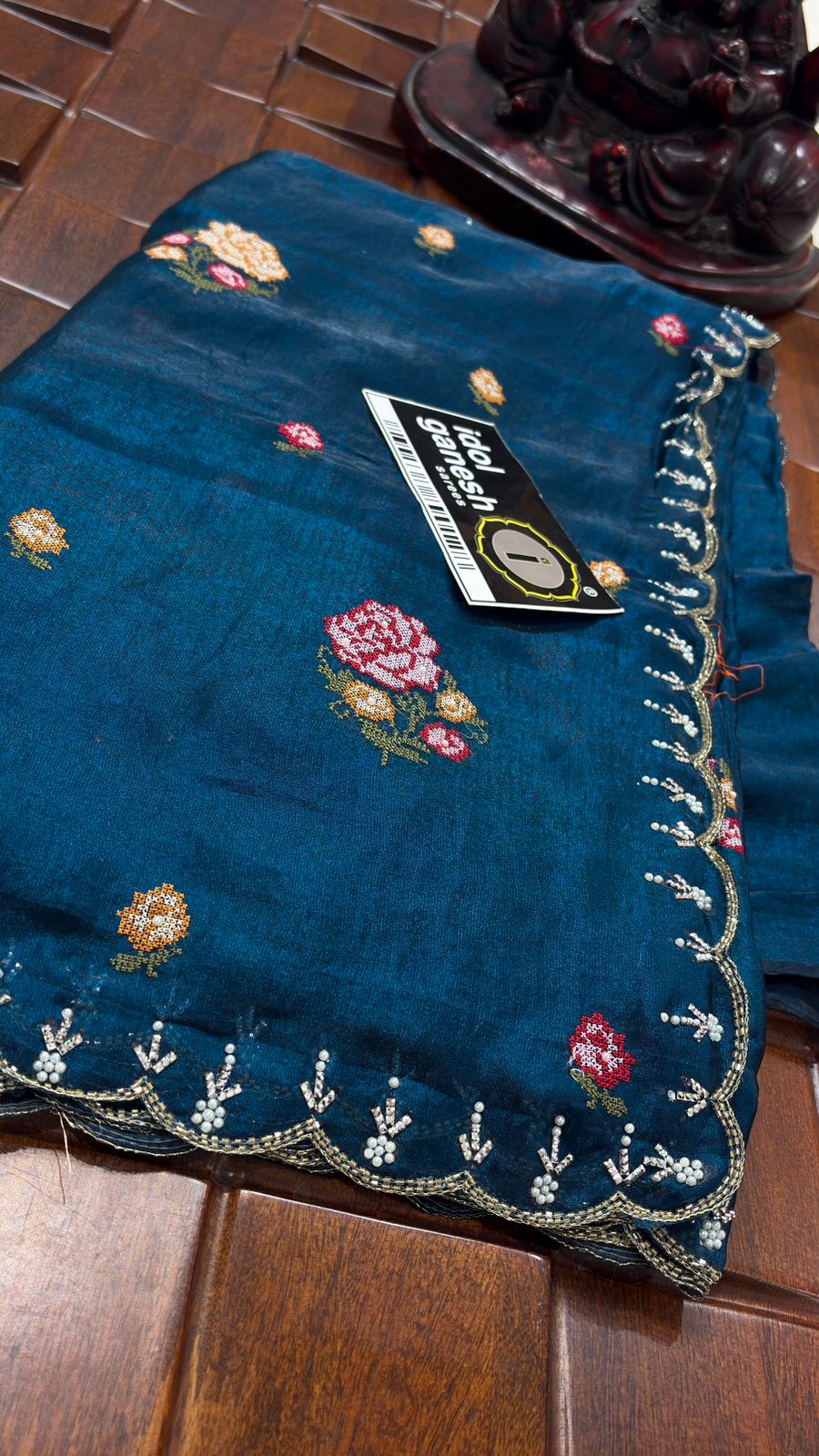IG7732:lite weight pure velvet chiffon sarees IG7732:lite weight pure velvet chiffon sarees
