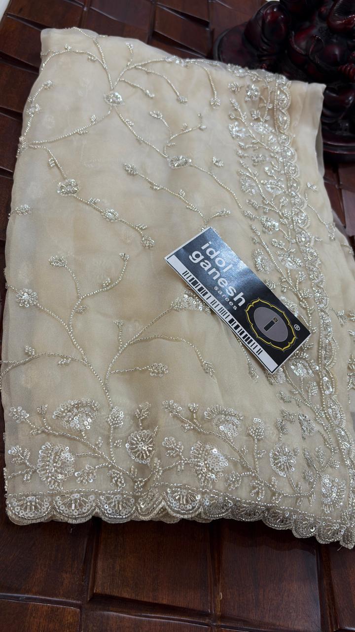 IG7750:lite weight pure muslin sarees 